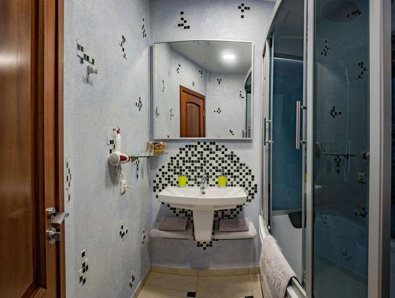 2-Room Apartment Lux Near Centre Wi-Fi Free Dnipro Bagian luar foto
